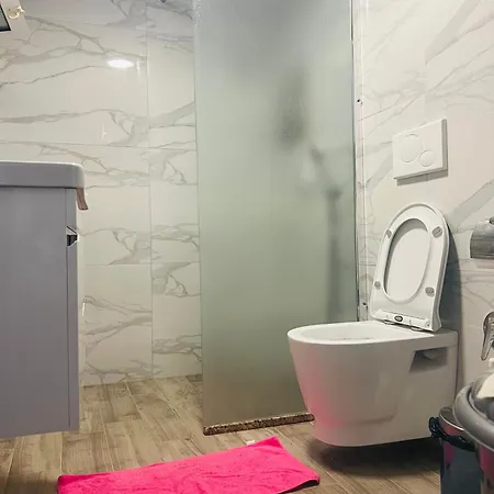 Apartment Charming House Pogradec