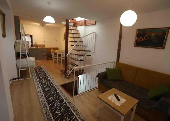 公寓 Charming House